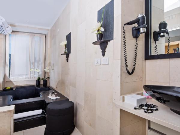 Villa Marina Capri Hotel & Spa : photo 3 de la chambre chambre de luxe avec vue sur la mer