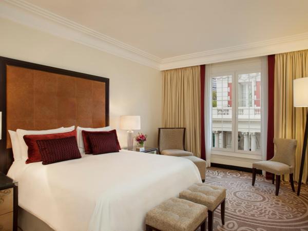 Four Seasons Hotel Buenos Aires : photo 3 de la chambre suite lit king-size - vue sur demeure de caractère