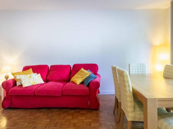Paris City - Spacious 3 rooms flat for families - 3 minutes from metro station : photo 3 de la chambre appartement 2 chambres