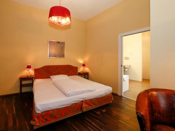 Very Central, 5 min to city center, Self Check In : photo 4 de la chambre chambre double deluxe