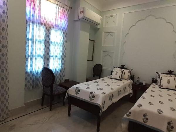 Raj Rajeshwari Haveli : photo 8 de la chambre chambre double standard