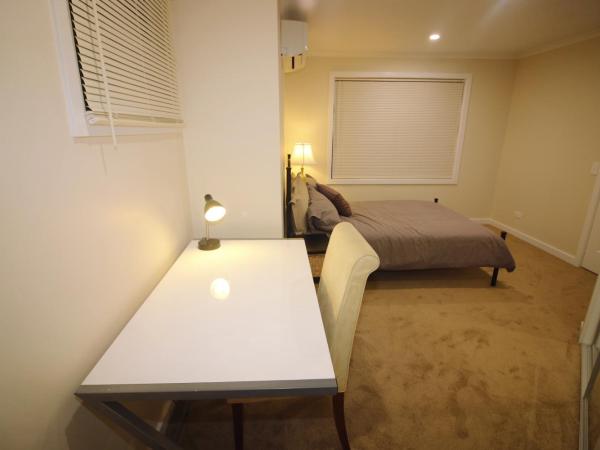 Silver House - Melbourne Airport Accommodation : photo 5 de la chambre chambre double deluxe
