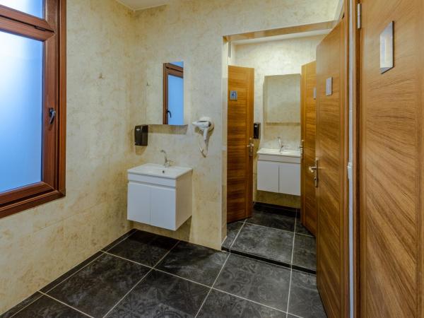 Sanat Hostel Taksim : photo 9 de la chambre lit dans dortoir mixte supérieur de 12 lits