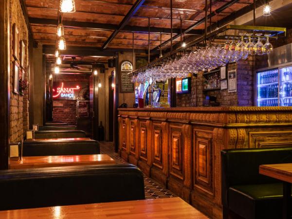 Sanat Hostel Taksim : photo 9 de la chambre chambre double avec salle de bains commune