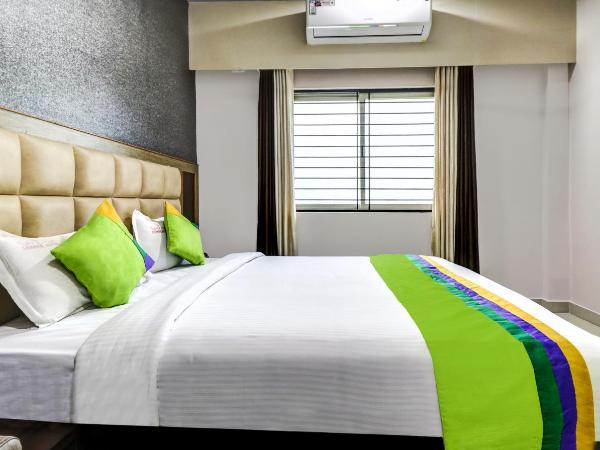 Treebo Sahara Suites : photo 4 de la chambre chambre double standard