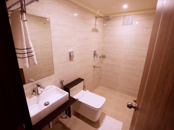 Hotel RK Gardenia : photo 6 de la chambre chambre lit queen-size deluxe