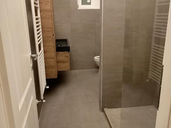 Affittacamere Monumentale : photo 4 de la chambre chambre quadruple avec salle de bains commune