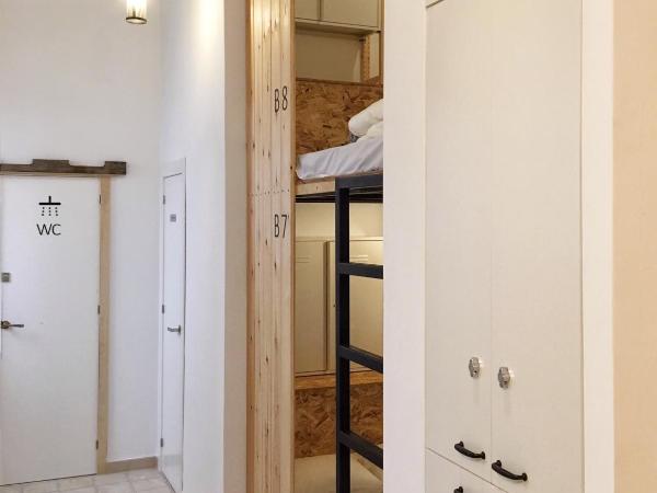 Hostel Numero Trece : photo 2 de la chambre lit dans dortoir mixte de 6 lits