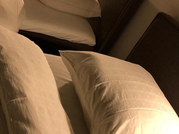 B&B Mondriaan : photo 10 de la chambre chambre double ou lits jumeaux avec salle de bains privative