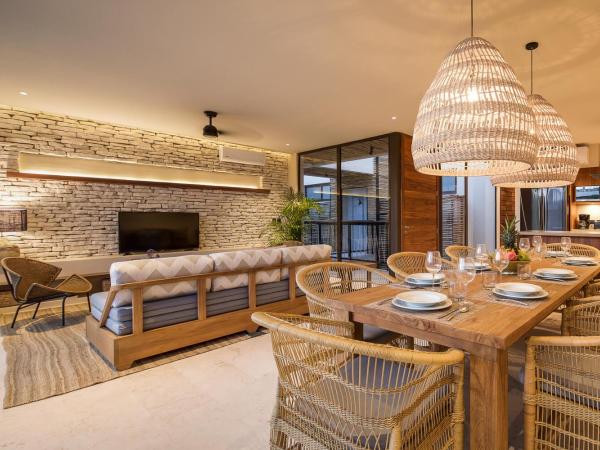 Copal Tulum Hotel : photo 9 de la chambre appartement de luxe jungle 2 chambres avec 1 lit king-size, 2 lits simples, 1 canapé-lit king-size et terrasse - vue sur jardin