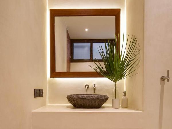 Copal Tulum Hotel : photo 10 de la chambre studio de luxe jungle avec lit king-size, canapé-lit king-size et piscine privée - vue sur jardin