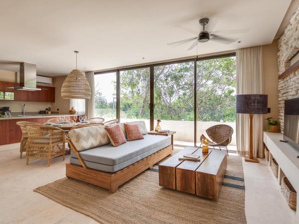 Copal Tulum Hotel : photo 8 de la chambre appartement de luxe jungle 3 chambres avec 1 lit king-size, 4 lits simples, 1 canapé-lit king-size et piscine privée - vue sur jardin