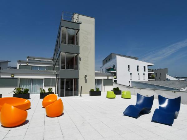 Appart-Hôtel Mer & Golf City Bordeaux Bassins à flot : photo 7 de la chambre suite avec terrasse 