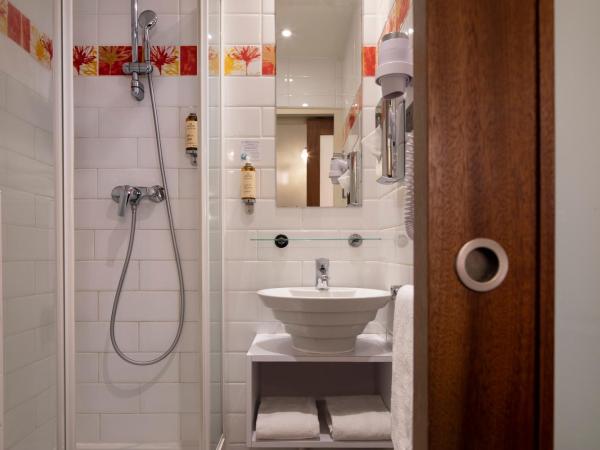 Hôtel Joe M : photo 4 de la chambre chambre double ou lits jumeaux standard