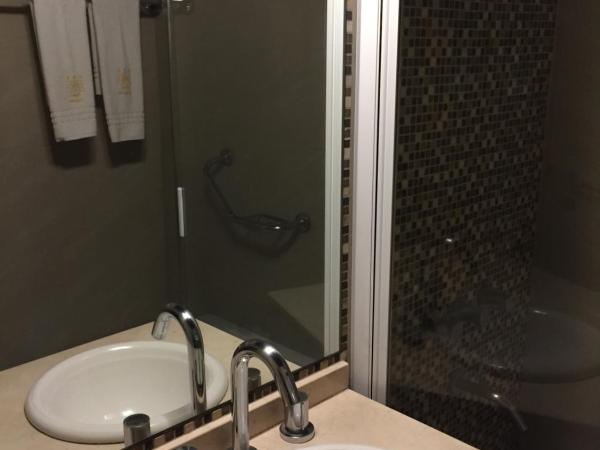 Hotel Napoleón : photo 3 de la chambre chambre triple standard