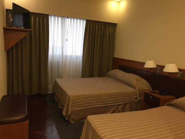 Hotel Napoleón : photo 9 de la chambre chambre triple standard