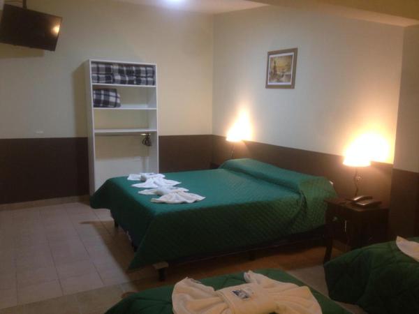 Hotel Pachá Anexo : photo 3 de la chambre chambre quadruple classique