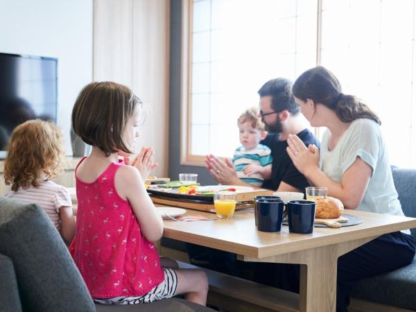 MIMARU Tokyo Akasaka : photo 2 de la chambre appartement (canapé-lit)