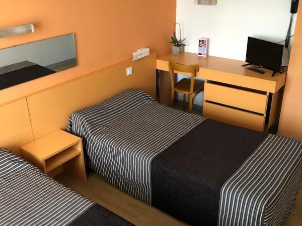 Hôtel Au Petit Languedoc : photo 3 de la chambre chambre lits jumeaux