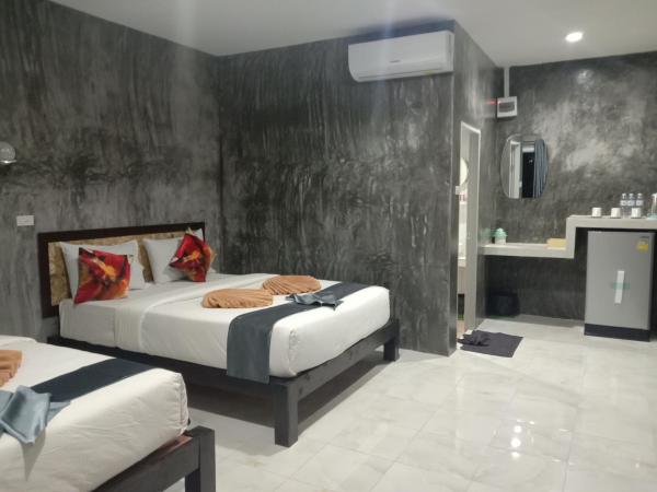Mada Lanta Mai Keaw : photo 1 de la chambre chambre triple – vue sur montagne