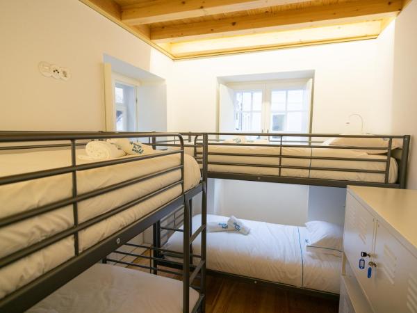 Change The World Hostels - Coimbra - Almedina : photo 7 de la chambre lit dans dortoir mixte de 4 lits