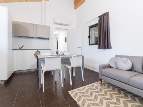 Hotel Cascina Fossata & Residence : photo 9 de la chambre suite 2 chambres