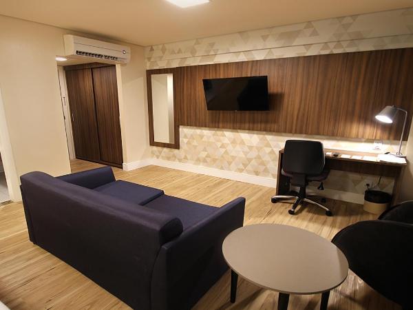 Holiday Inn Fortaleza, an IHG Hotel : photo 1 de la chambre chambre lit king-size - vue latérale sur mer - non-fumeurs