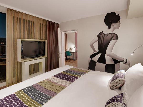 Hotel Indigo - Dusseldorf - Victoriaplatz, an IHG Hotel : photo 2 de la chambre suite avec terrasse 