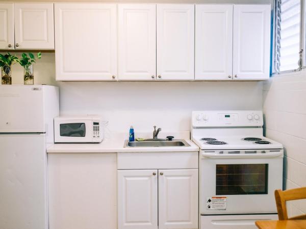 Waikiki Beachside Hostel : photo 2 de la chambre bed in 4-bed mixed dormitory with kitchen