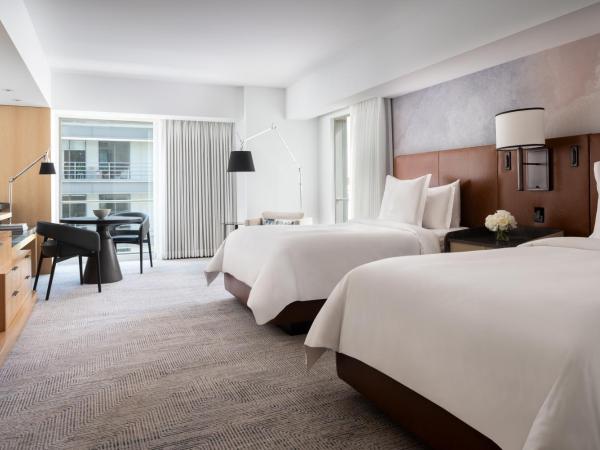 Four Seasons Hotel Seattle : photo 3 de la chambre chambre avec 2 lits doubles - vue sur seattle
