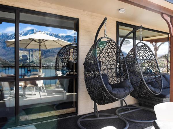 The Embassy B&B : photo 7 de la chambre chambre lits jumeaux standard avec salle de bains commune