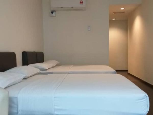 Manja Hotel : photo 3 de la chambre chambre lit queen-size familiale