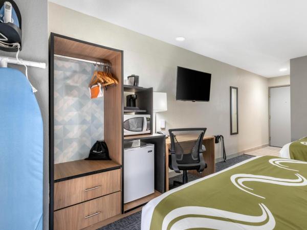 Quality Inn Downtown - near Market Square : photo 2 de la chambre chambre 2 lits queen-size - non-fumeurs