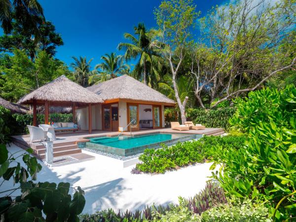 Baros Maldives : photo 5 de la chambre suite baros avec piscine privée