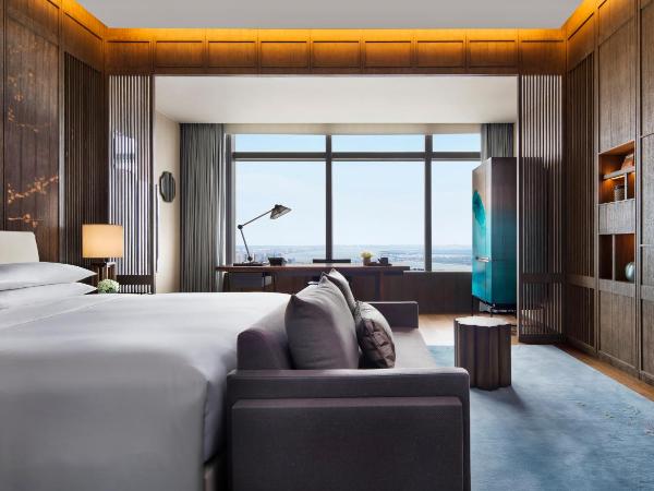 Park Hyatt Hangzhou : photo 1 de la chambre chambre lit king-size - vue sur rivière