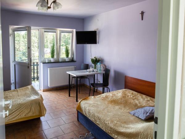 Agroturystyka Krężniczanka : photo 4 de la chambre chambre lits jumeaux avec salle de bains privative