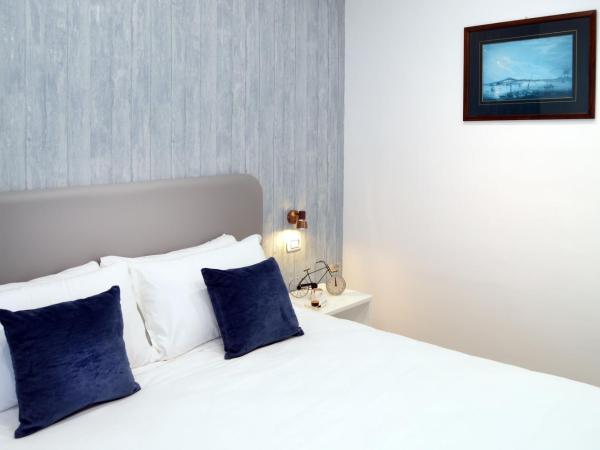 Napoliseason Rooms and Breakfast : photo 2 de la chambre chambre double deluxe