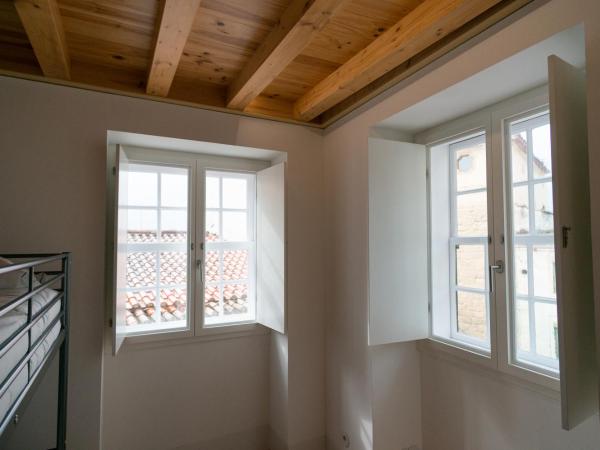 Change The World Hostels - Coimbra - Almedina : photo 5 de la chambre lit dans dortoir mixte de 4 lits