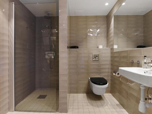 Ersta Hotell & Konferens : photo 7 de la chambre chambre lits jumeaux supérieure - vue sur ville