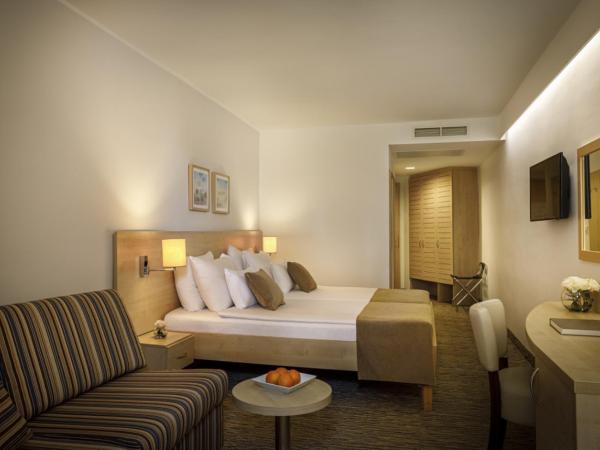 Valamar Parentino Hotel : photo 4 de la chambre room for 2+2