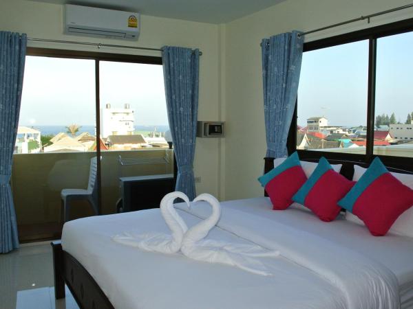 Baan Taweesuk Guest House : photo 9 de la chambre chambre double deluxe - vue sur océan 
