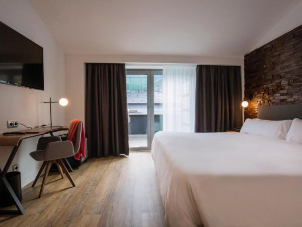 Yomo Centric : photo 3 de la chambre chambre double ou lits jumeaux deluxe avec balcon