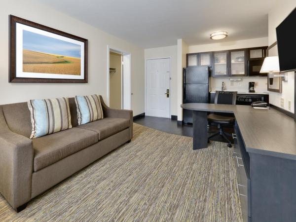 Candlewood Suites Dallas Market Center-Love Field, an IHG Hotel : photo 5 de la chambre suite 2 lits queen-size - non-fumeurs
