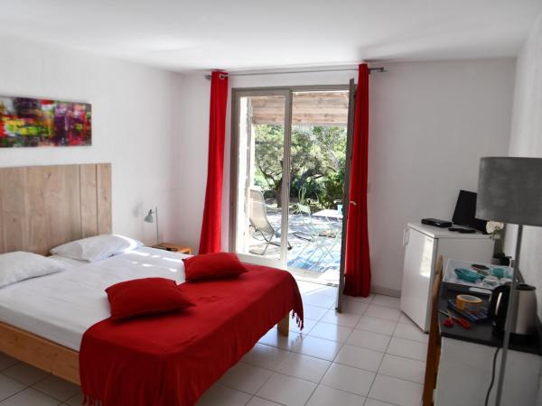 Domaine Bocca di Feno : photo 2 de la chambre chambre double avec terrasse -25 m²