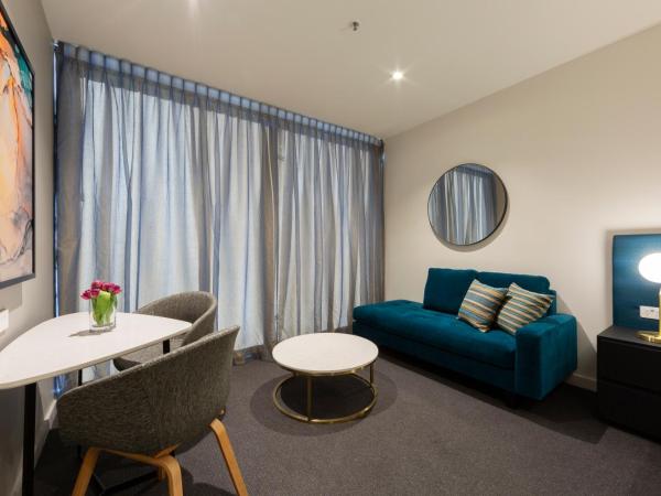 Mercure Canberra Belconnen : photo 2 de la chambre chambre lit king-size supérieure