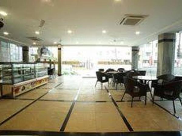 Cosy Room With Private Bath And Work Desk : photo 7 de la chambre chambre double