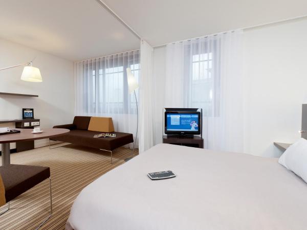 Novotel Suites Paris Montreuil Vincennes : photo 8 de la chambre chambre double supérieure avec canapé-lit