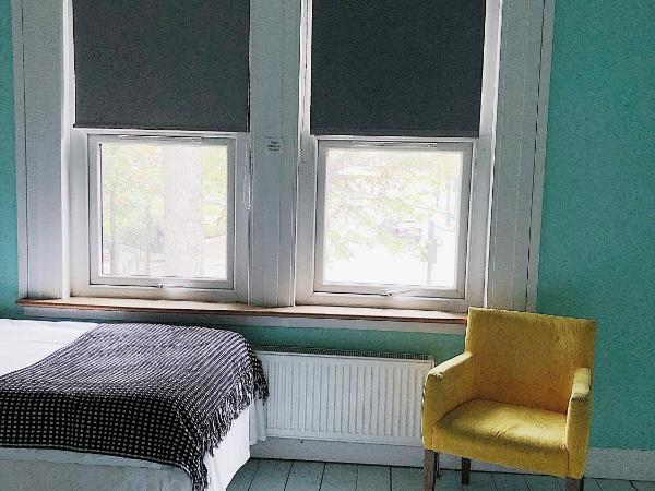 Caspian Hotel : photo 5 de la chambre chambre quadruple avec salle de bains privative