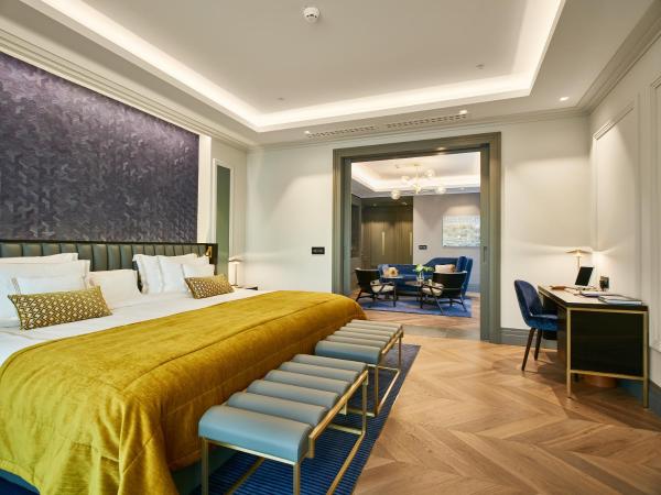 Ikador Luxury Boutique Hotel & Spa : photo 1 de la chambre suite de luxe avec balcon et vue sur la mer