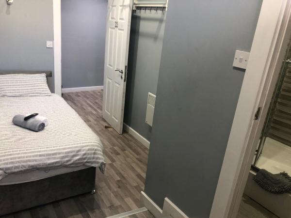 Brownlows Inn : photo 4 de la chambre chambre simple avec salle de bains privative